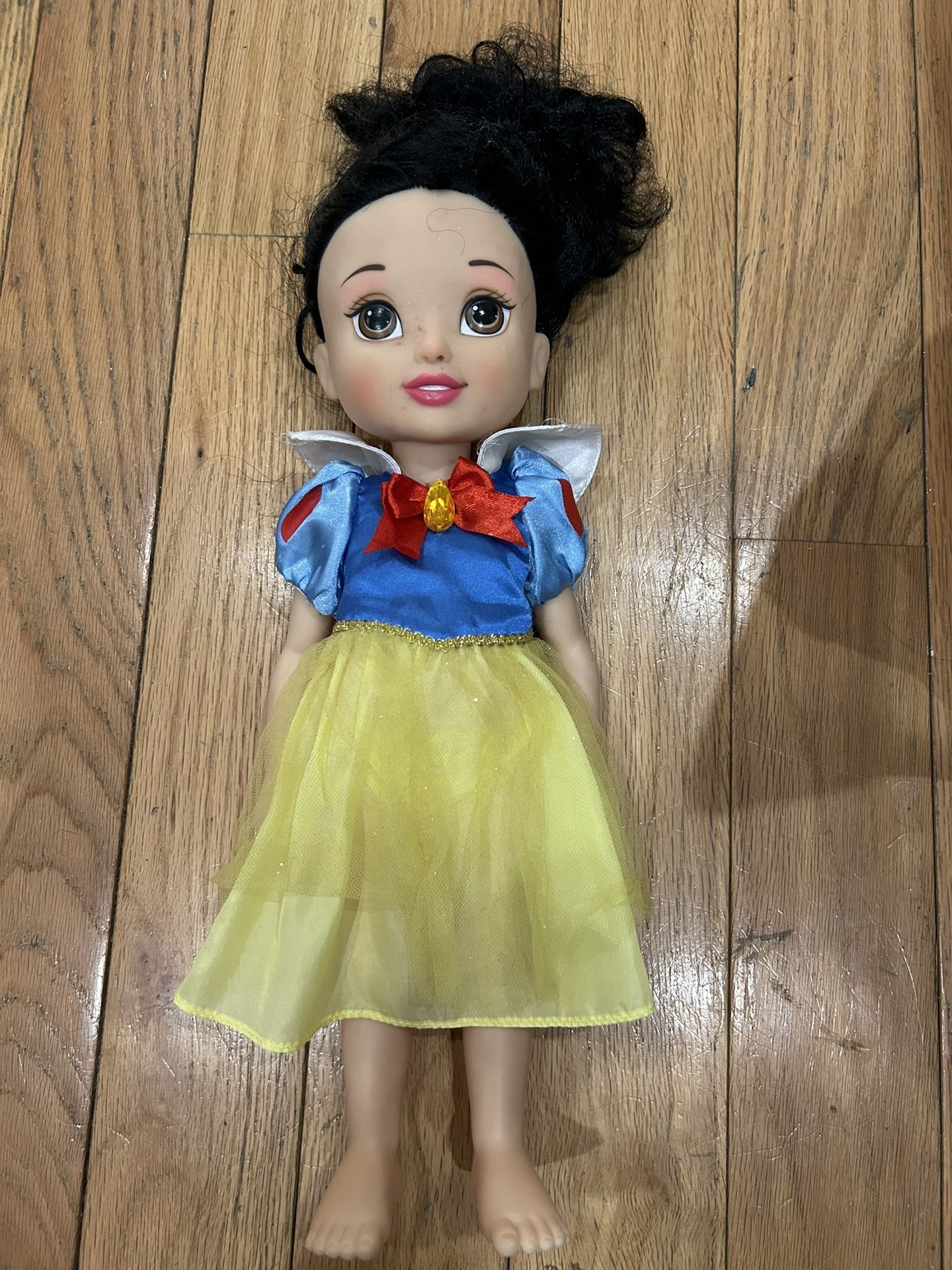 Disney Doll Snow White 