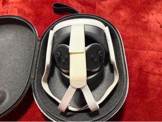 Meta Quest 3 VR Headset with Case