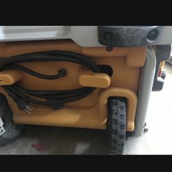 Rigid Table Saw 