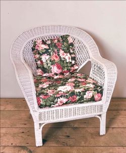 Vintage wicker arm chair