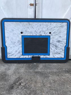Lifetime 1221 Pro Court backboard