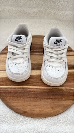 Nike Force 1 para niño  5c🤍🖤
