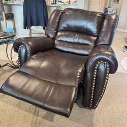 Reclining Chair 