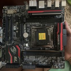 Gigabyte GA-X99M-Gaming 5 LGA 2011 Motherboard