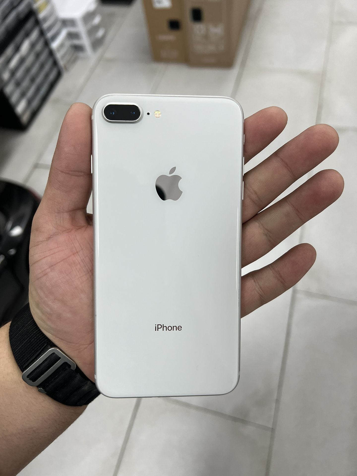 iPhone 8 Plus 64GB Unlocked $199 Cash Or Card!!