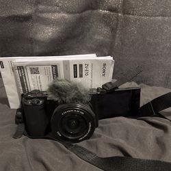 Sony ZV-10 Mint To Perfect Condition. Literally Used For 1 Event.