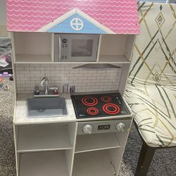 Doll House And Kitchen Set - Front And Back - 2 In 1