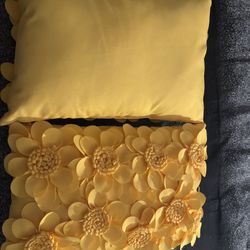 2pc Yellow Pillow Set