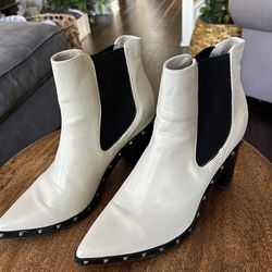 Boots Size 7.5