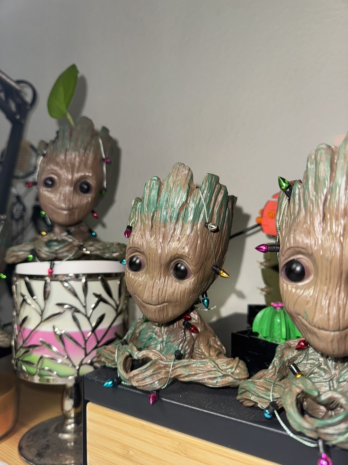 Groot Planter Christmas
