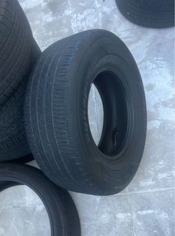 265 70 16 Hankook Tire 🛞 $15