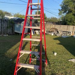 Fiberglass Steps Ladder (8’)