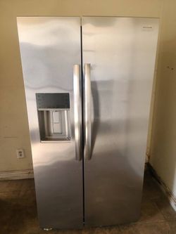 Frigidaire Side-by-Side Refrigerator