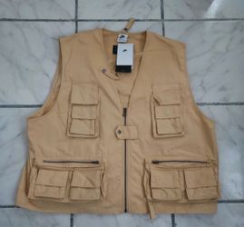 Nike Life Utility Vest Men’s FN3214-252 Sesame Sz L