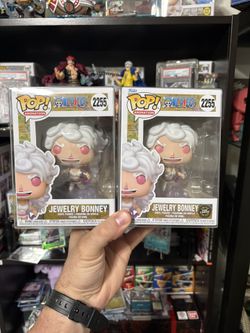 One Piece Jewelry Bonney Funko Pop Chase Bundle With Pop Protectors