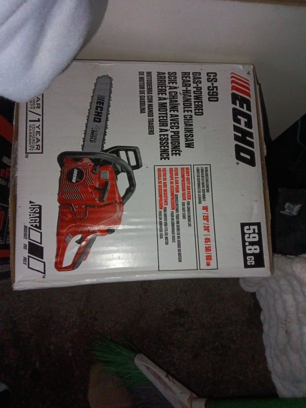 Echo 59cc Gas Powered Chainsaw 