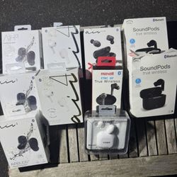 Ear Buds And Chargers 