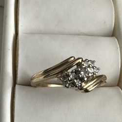 Vintage Diamond Ring 14 K