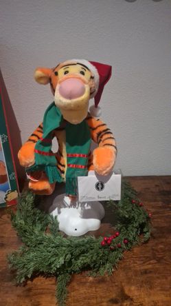 Christmas Hopping Tigger Animatronic