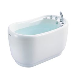 Free Standing Bathtub With Build-in Shower Fixtures 
