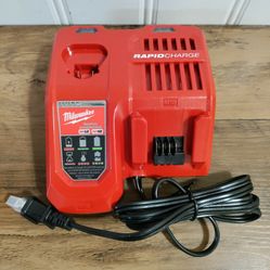 M12 and M18 Milwaukee Lithium-Ion Multi-Voltage Rapid Battery Charger