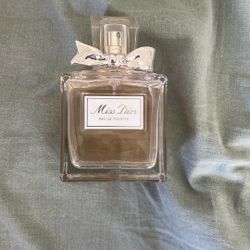 Miss Dior Perfume