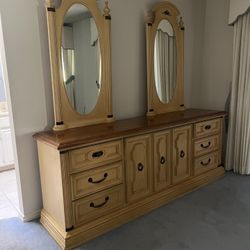Vintage Dresser W/ Double Mirror! 