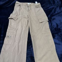 Beige cargo pants, size S.