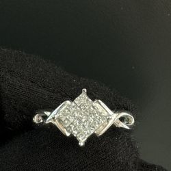 14K Yellow Gold 0.30CTW WOMANS ENGAGEMENT RING