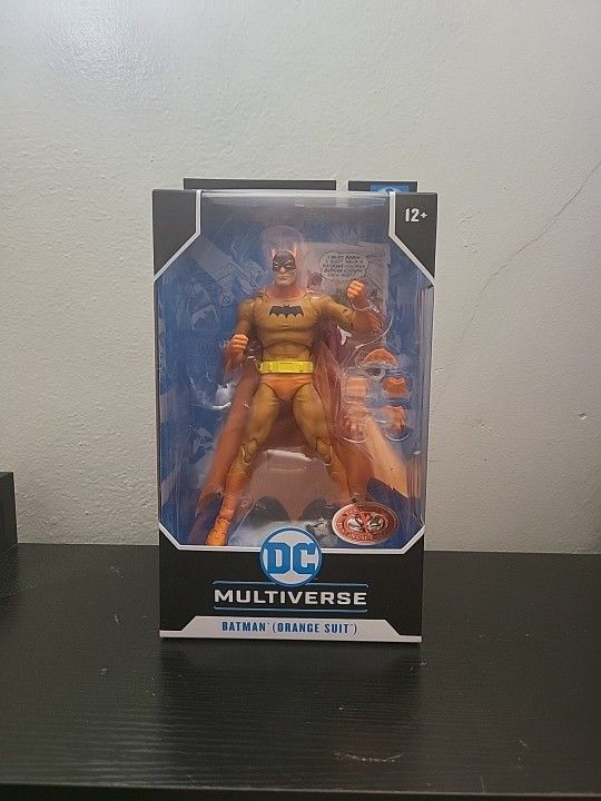 McFarlane DC Multiverse Red Platinum BATMAN (Purple Suit) Detective Comics #241
Brand New in box.