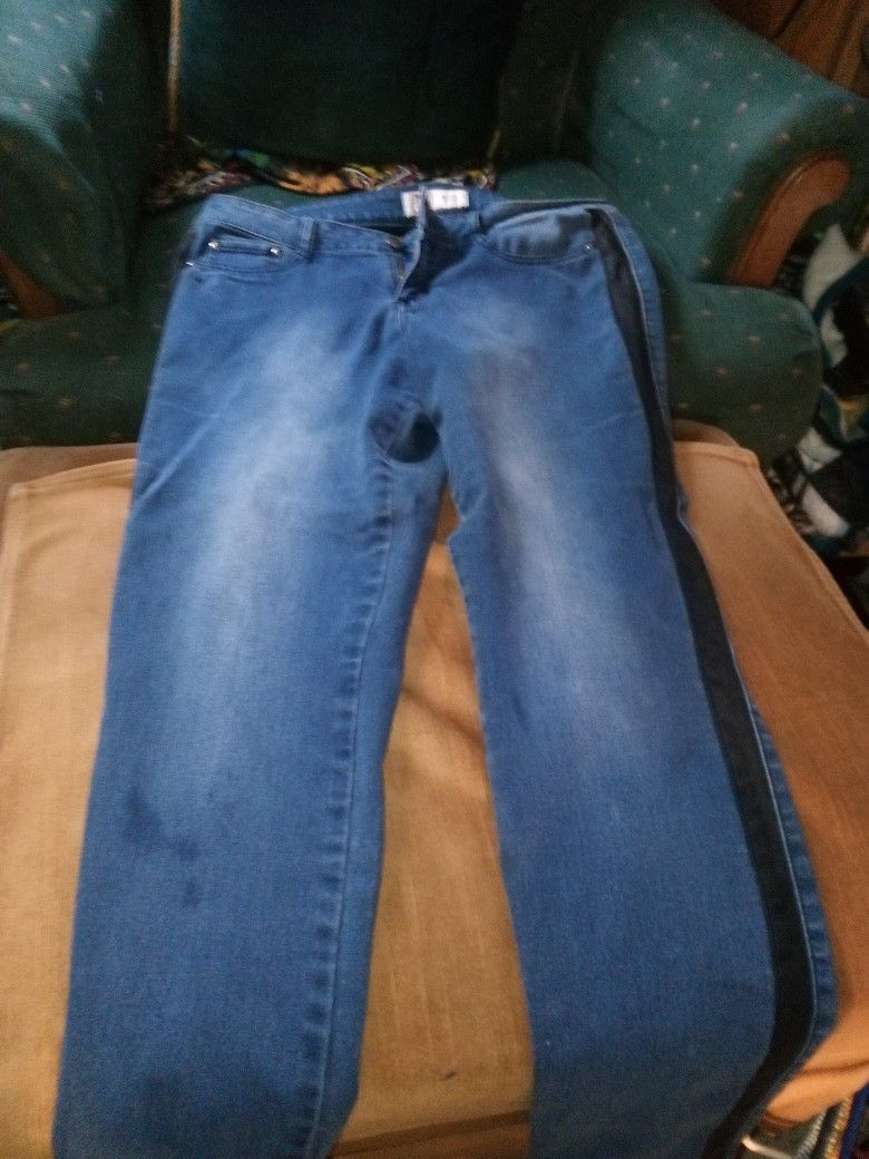 Lei Jean Set
