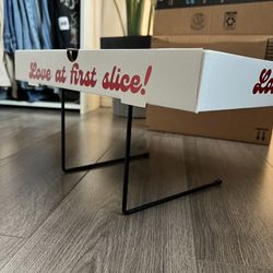 8 Pizza stands