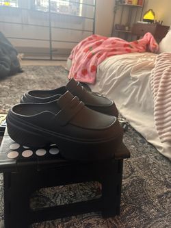 Crocs Stomp Loafer
