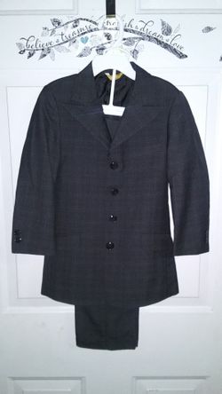 Young King's size 4t Boys Pin Striped Set