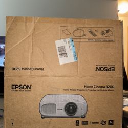 Home cinema projector