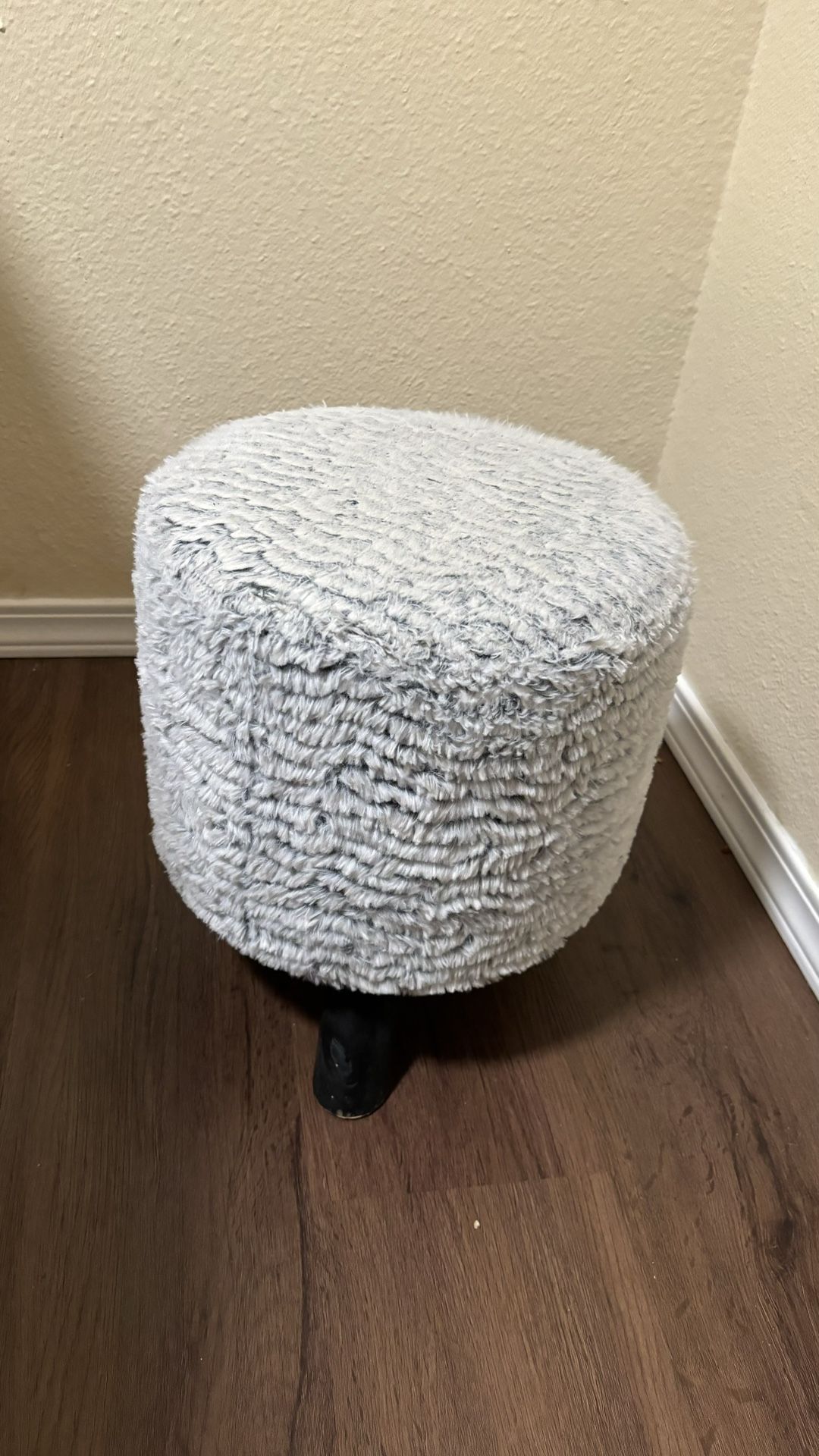 Small Fluffy Gray Ottoman 