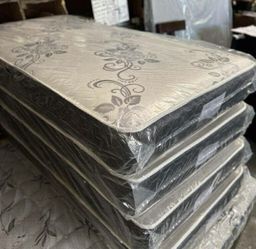 Set Twin Size Mattress And Box Spring