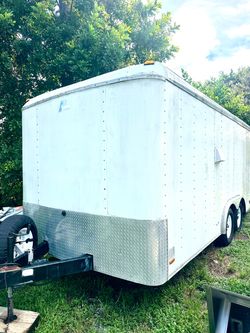 Gorgeous enclosed trailer 16x8 newer tires / electric brakes over $400 upgraded straps wall tiedowns