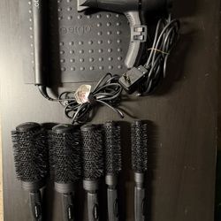 Ergo Hair Tools (free Ergo round brushes )