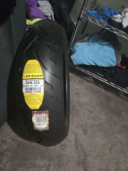 Dunlop Sportmax GPR300 160/60ZR17