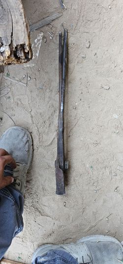 Black smithing tongs