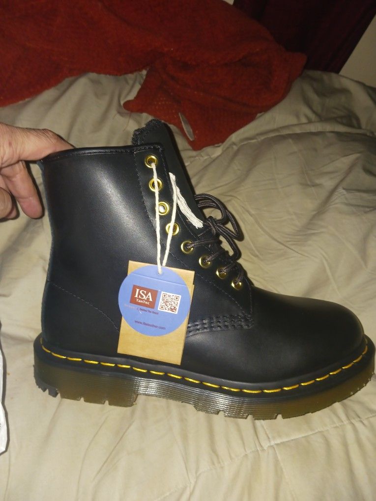 Dr Martens 1460 With Wool Interior