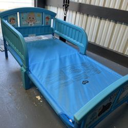 Cocomelon Toddler Bed (FREE)