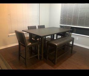 🍽️ Dining Table Set – 6 Chairs & Bench – $175 OBO