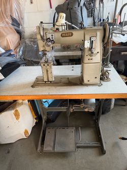 Pfaff double stitch walking foot  Sewing machine with original Pfaff table and light