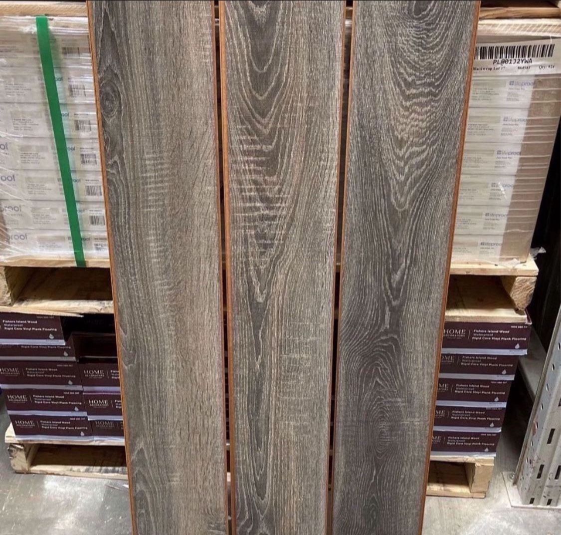 Lifeproof - Carbillo Oak 12 mm Tx 6.3 in. W Water Resistant Laminate Wood Flooring