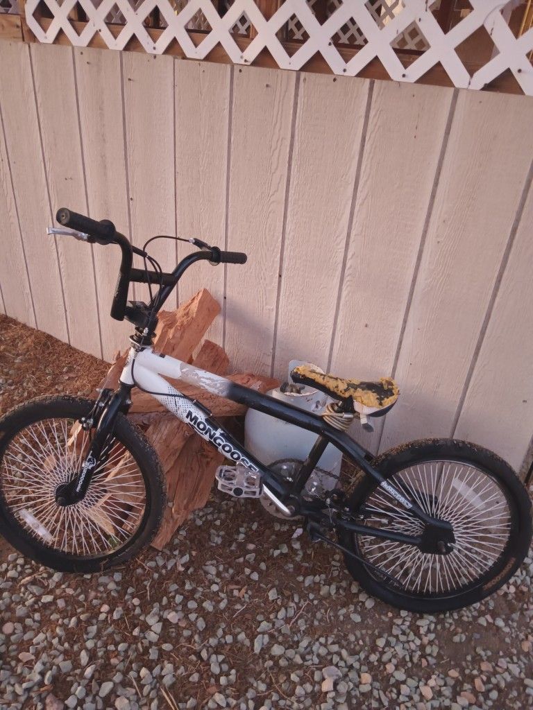 20" Mongoose BMX Bike
