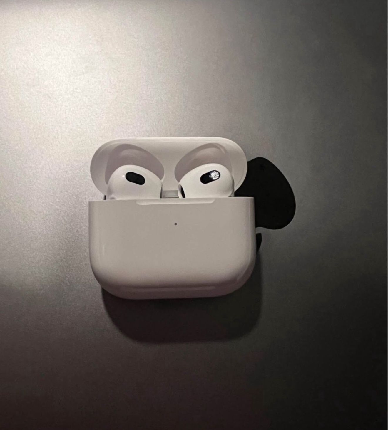 AirPod Gen 3
