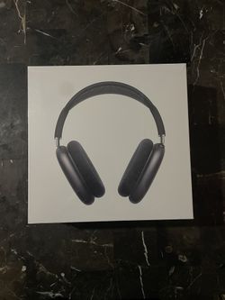 AirPod Maxes