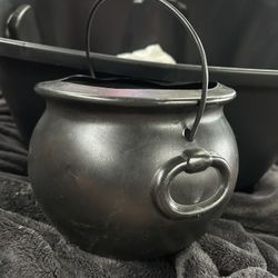 Vintage 8” Witches Brew Cauldron
